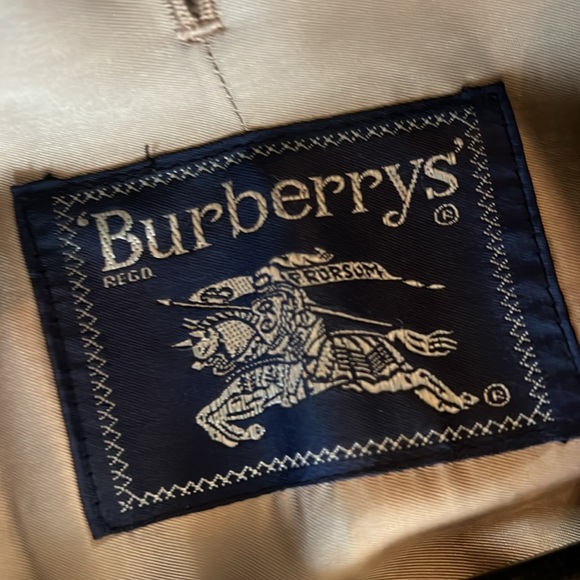 Burberry trench coat with removable wool insert size 44 regular - Picture 6 of 9